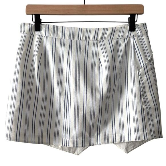 BCBGMaxAzria A Line Mini Skirt - Picture 5 of 6